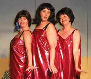 Elaine, Denise and Annie doing the Supremes